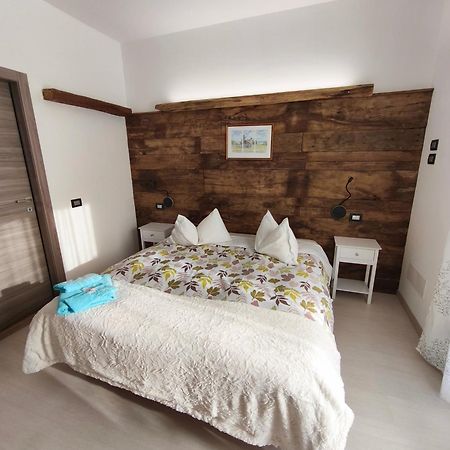 B&B Guglielmina Оменья Экстерьер фото