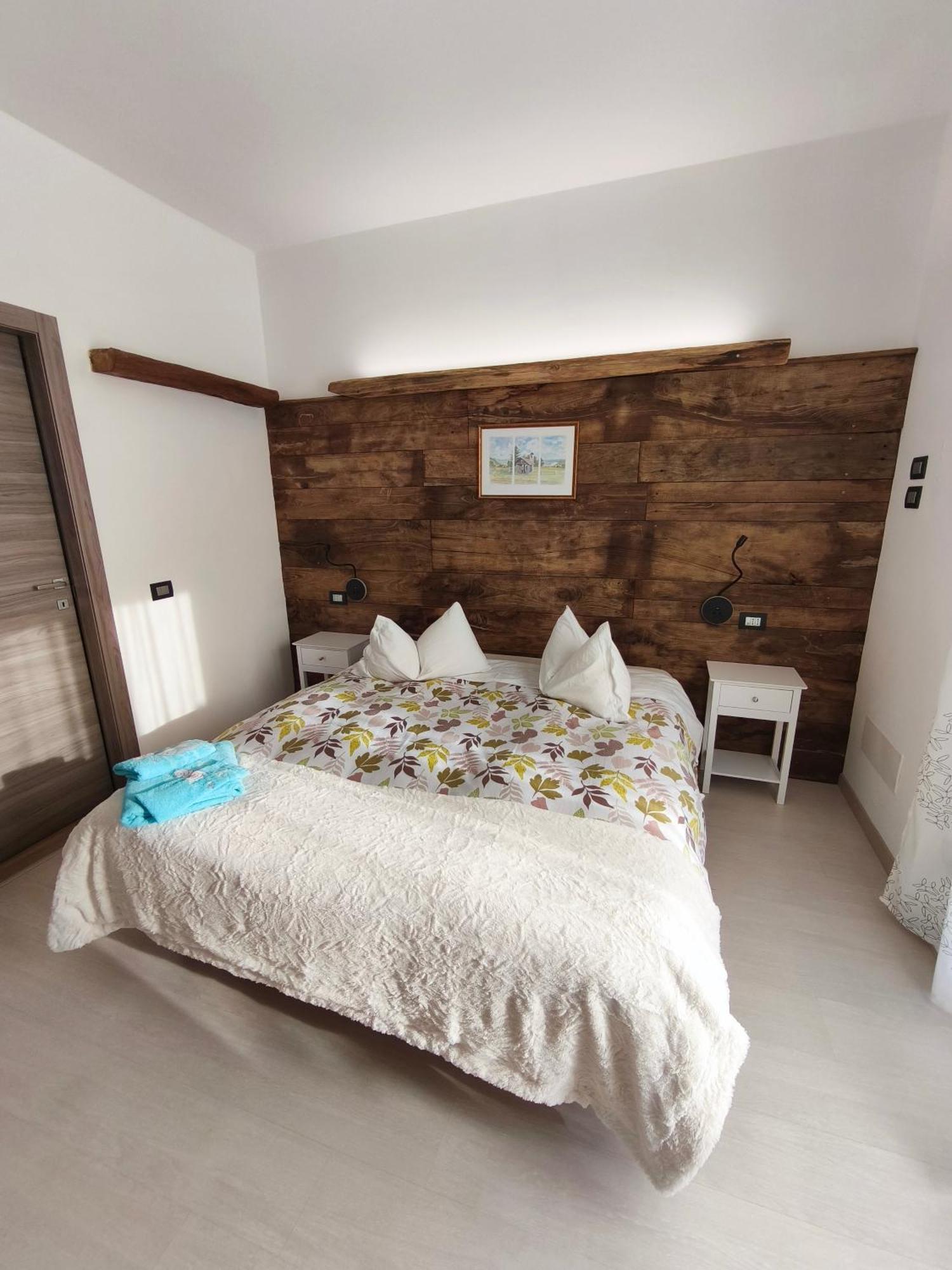 B&B Guglielmina Оменья Экстерьер фото